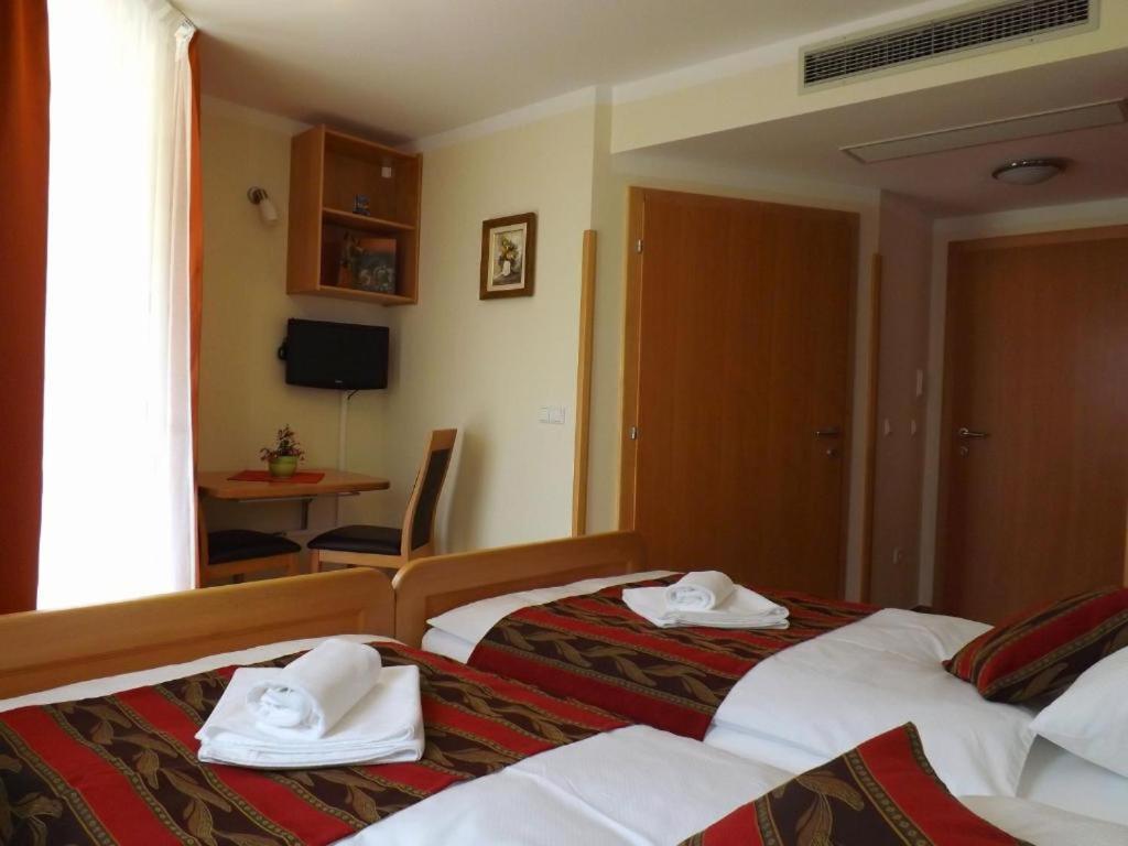 B&B Pansion Vago Malinska Exterior foto